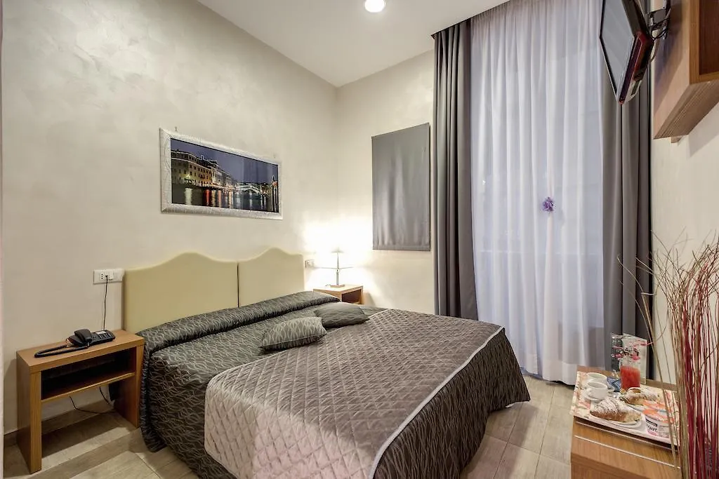 Amoroma Domus Bed & Breakfast 0*, Rome Italy