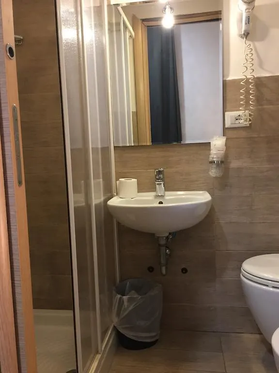 Amoroma Domus Bed & Breakfast  Rome