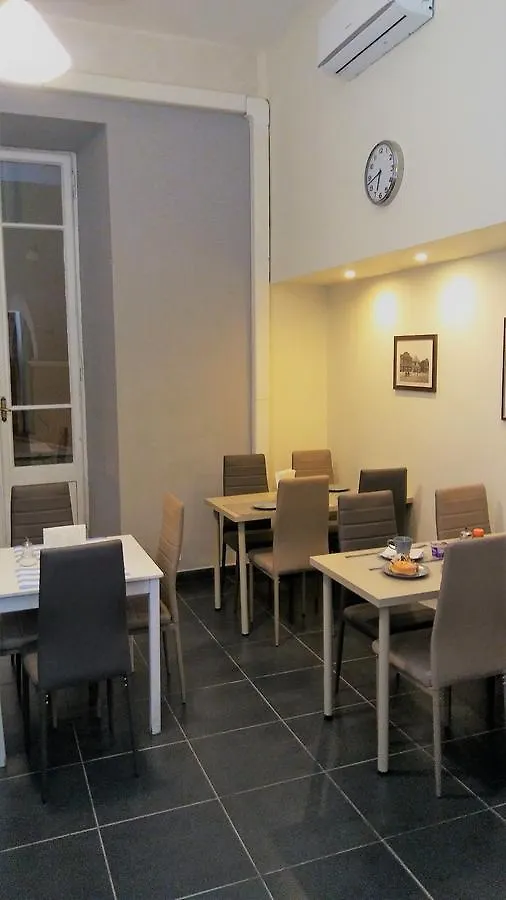Amoroma Domus Bed & Breakfast 0*, Rome