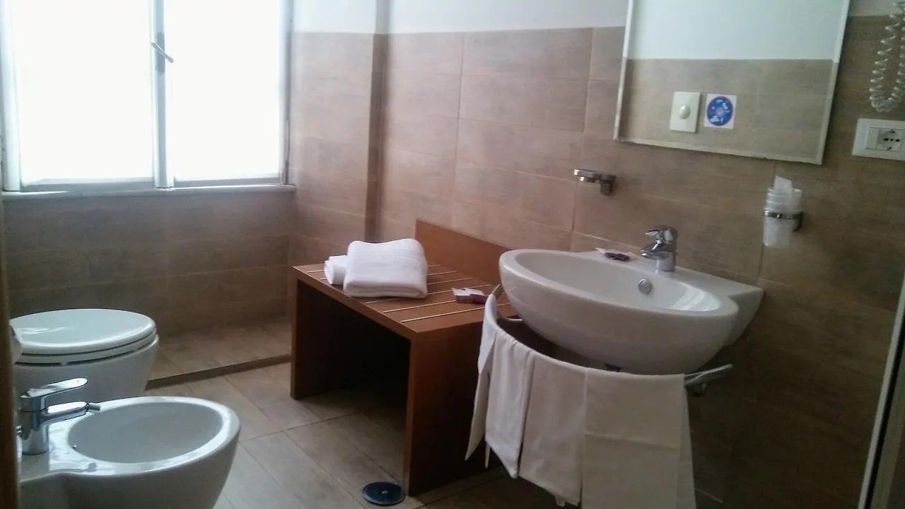 Amoroma Domus Bed & Breakfast Italy