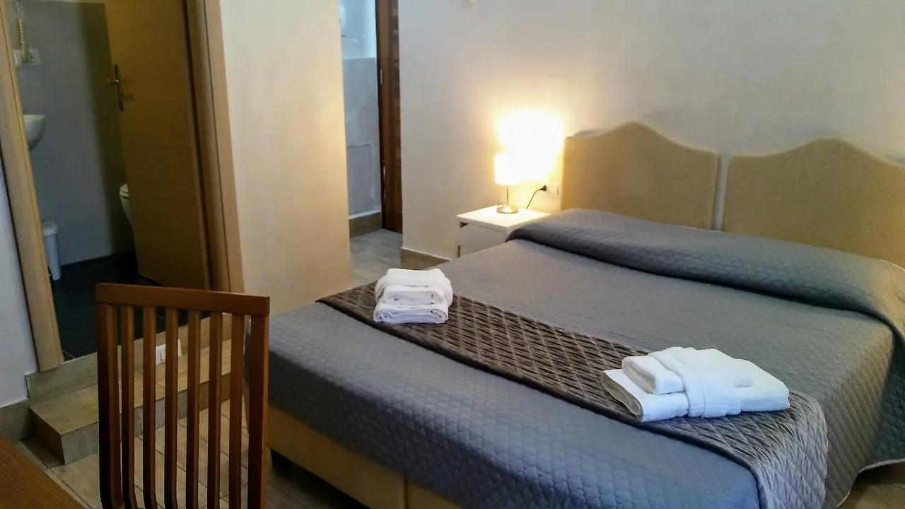Amoroma Domus Bed & Breakfast Italy